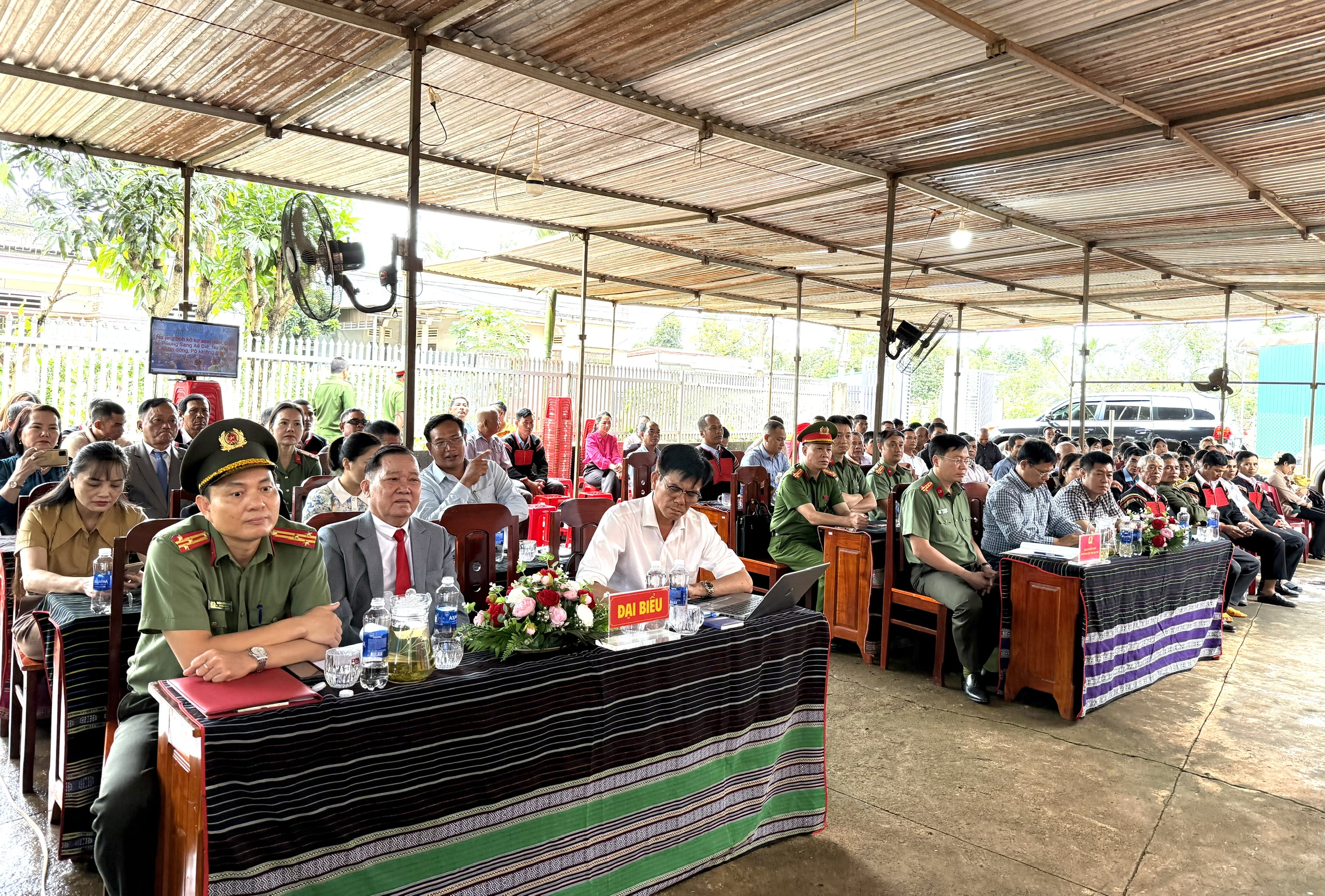 Các đại biểu tham dự lễ ra mắt